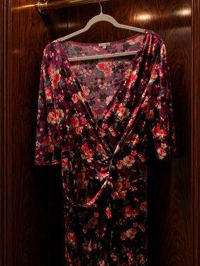 Kiyonna Floral Faux Wrap Dress Size 1XL
